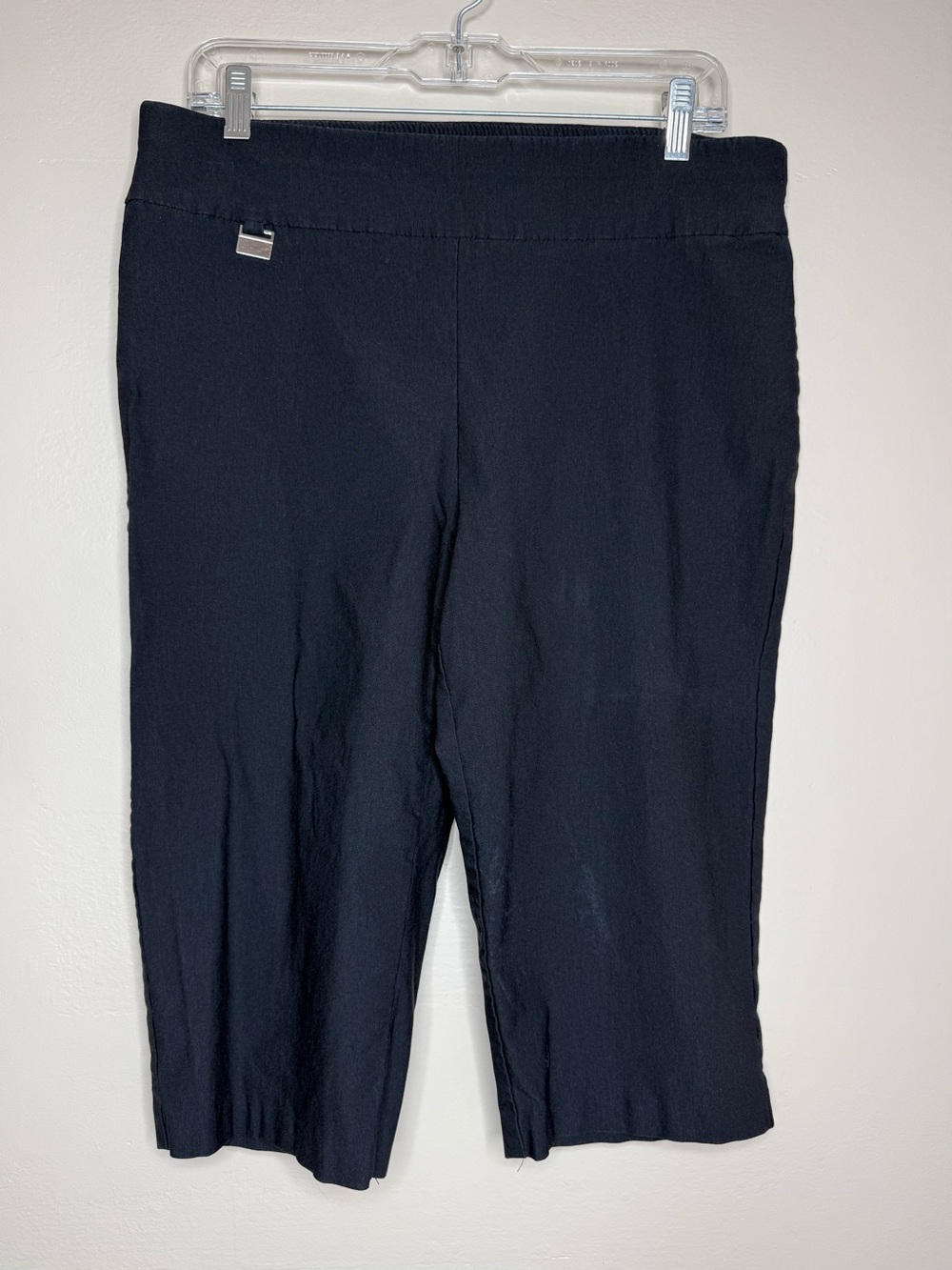 Alex & Olivia Black Pull-On Extra Long Bermuda Shorts Size 14